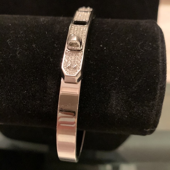 Bracelet - Picture 2 of 5